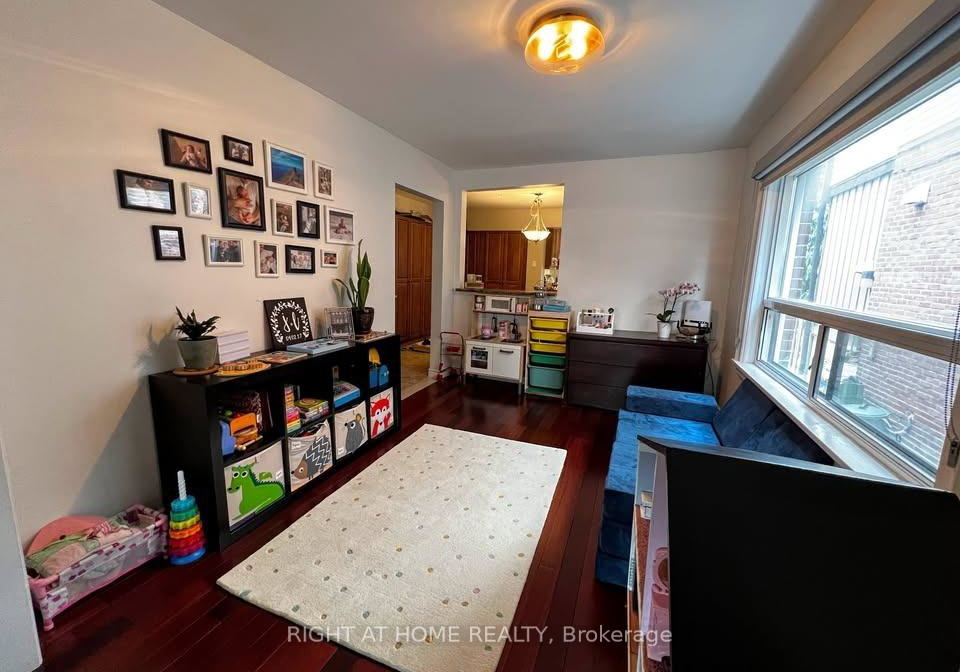 270-glebeholme-boulevard-east-york-ontario-e12551008