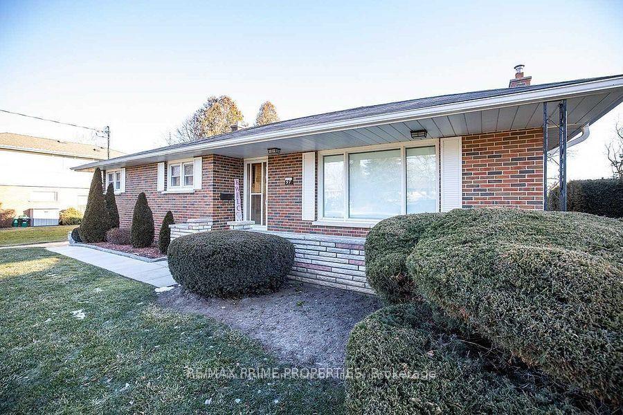 97-elizabeth-crescent-s-whitby-ontario-e12551034