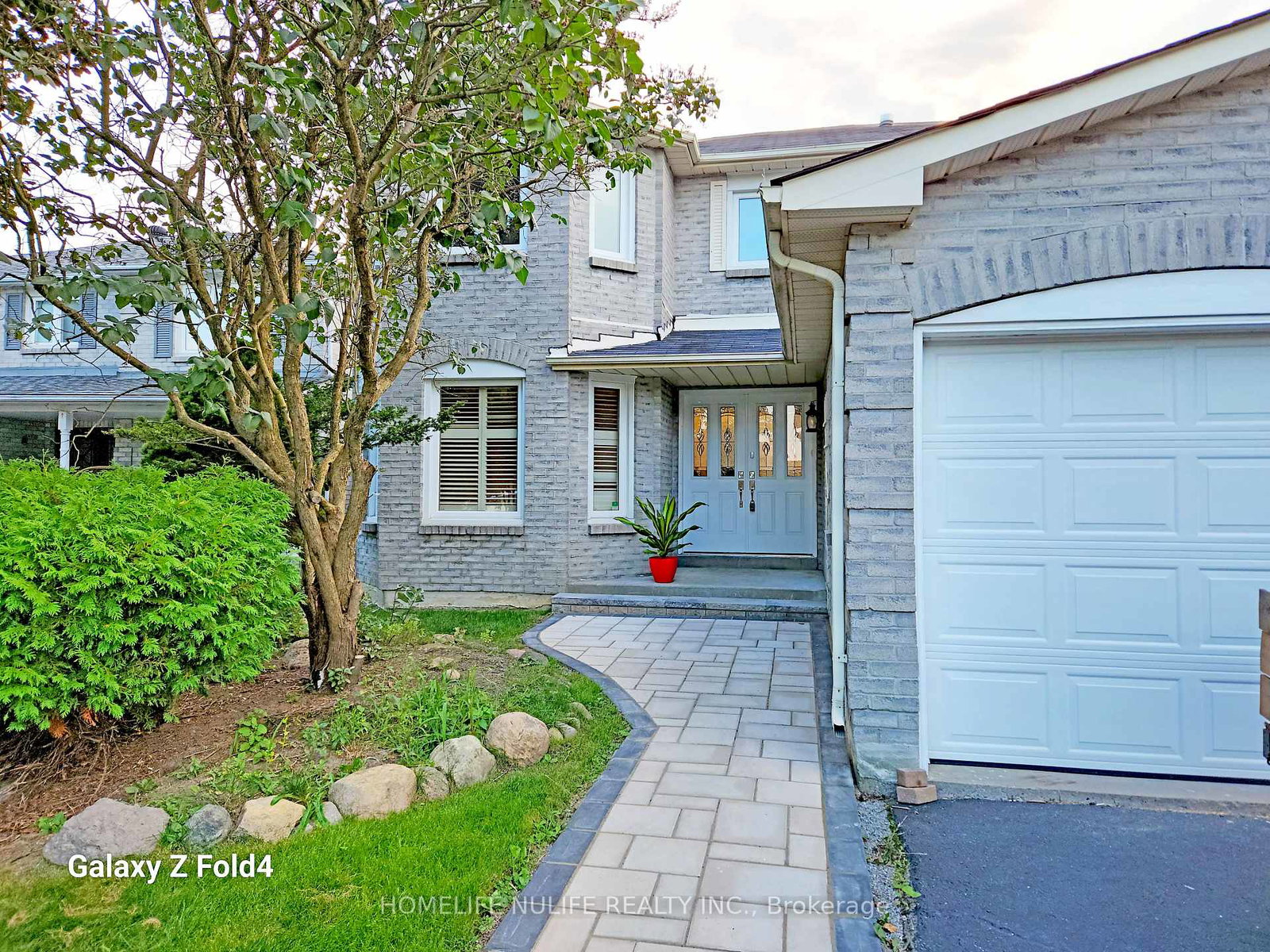 942-snowbird-street-oshawa-ontario-e12551670