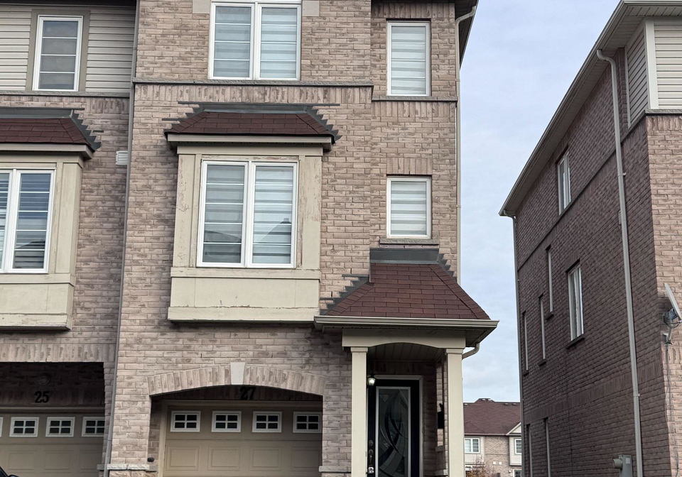 27-talbotshire-street-ajax-ontario-e12552420