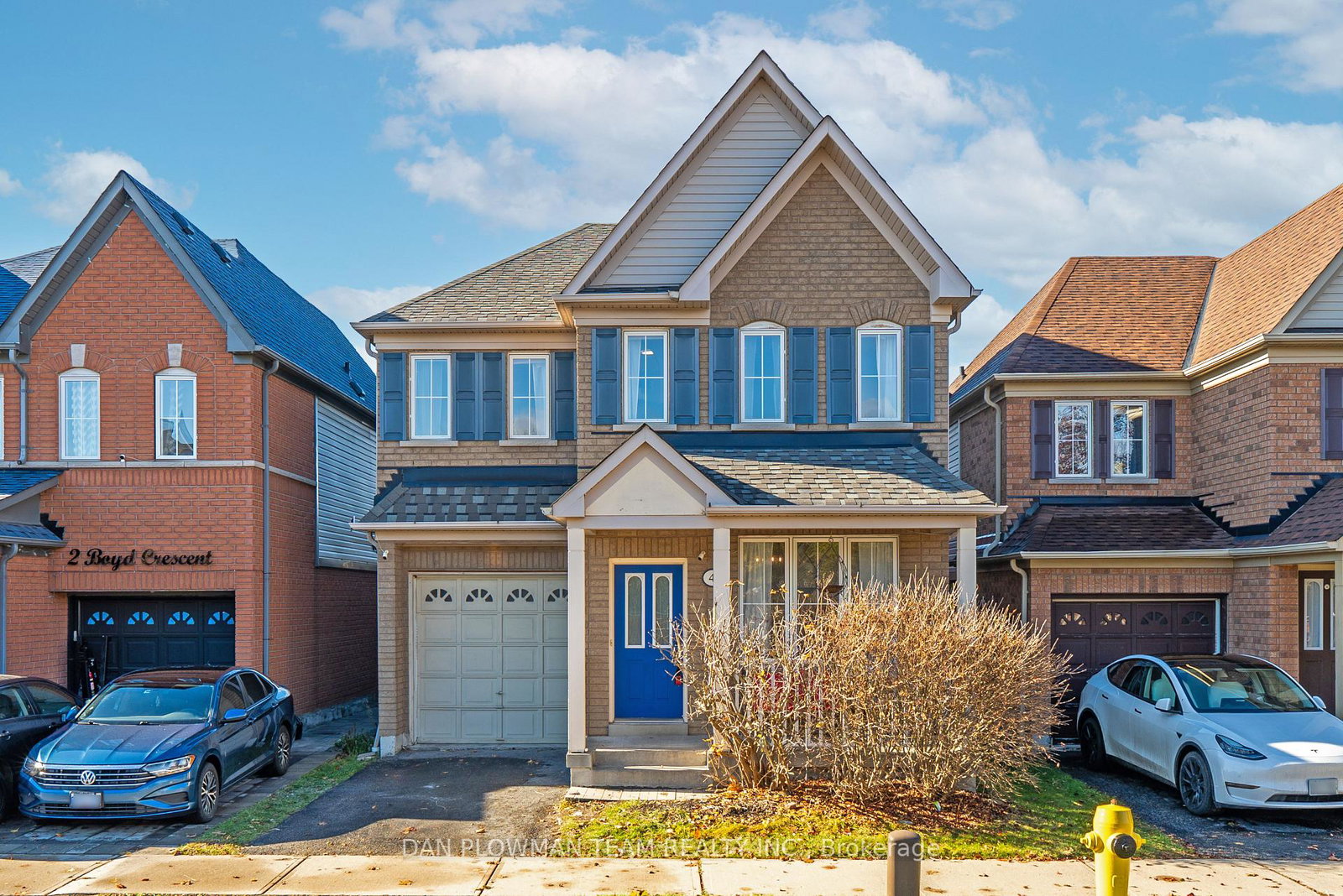 4-boyd-crescent-ajax-ontario-e12553050