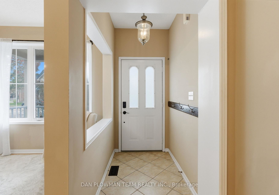4-boyd-crescent-ajax-ontario-e12553050