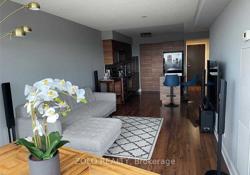 135-village-green-square-scarborough-ontario-e12553722