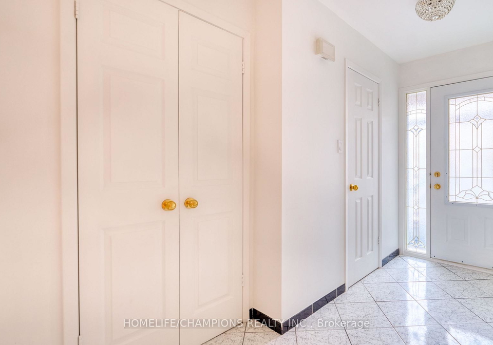 9-seagrave-crescent-scarborough-ontario-e12554604