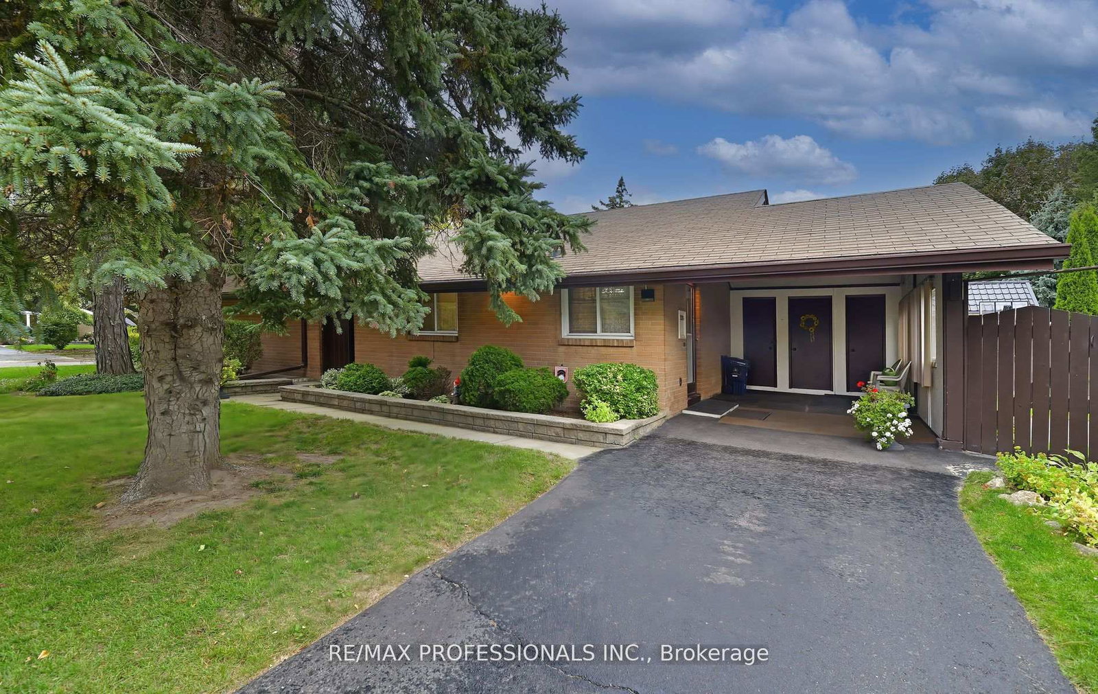 2-lesterwood-crescent-scarborough-ontario-e12555310