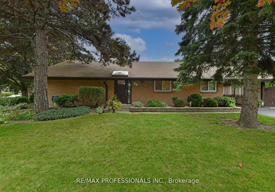2-lesterwood-crescent-scarborough-ontario-e12555310