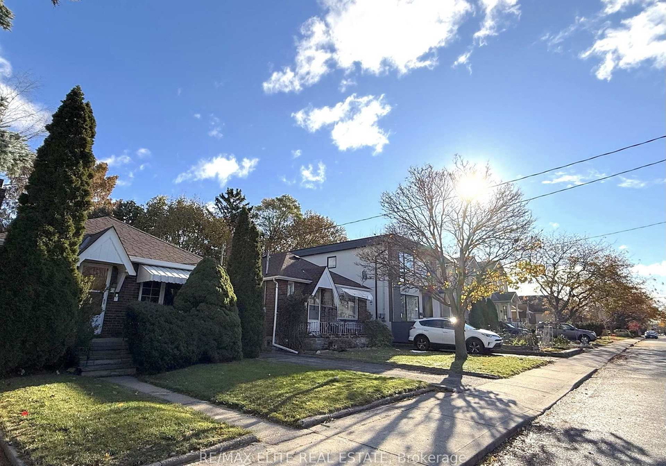 63-st-hubert-avenue-east-york-ontario-e12556894
