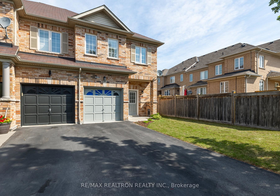 18-summerside-avenue-whitby-ontario-e12556948