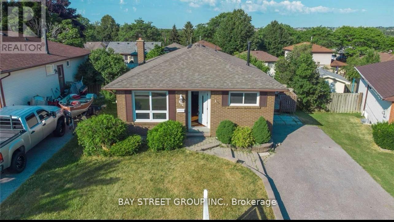 882-southdown-drive-oshawa-ontario-e12556992