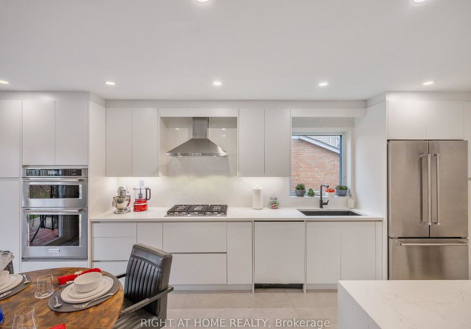 151-kirby-crescent-whitby-ontario-e12557550