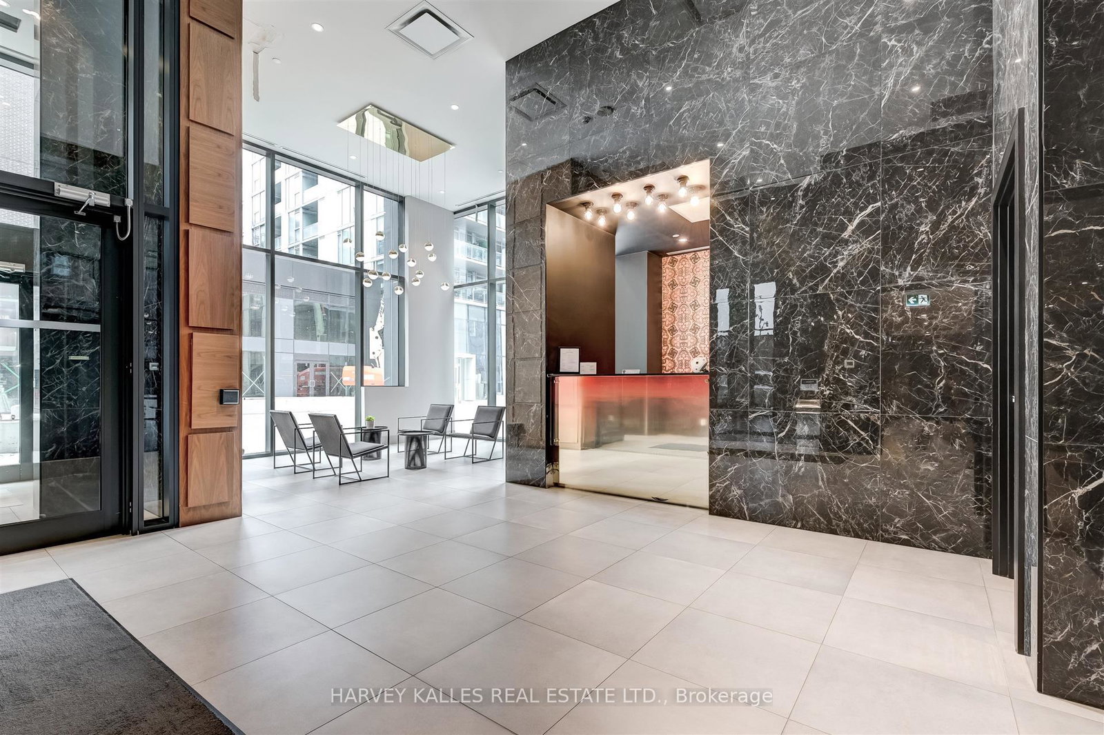 665-queen-street-e-toronto-ontario-e12558576