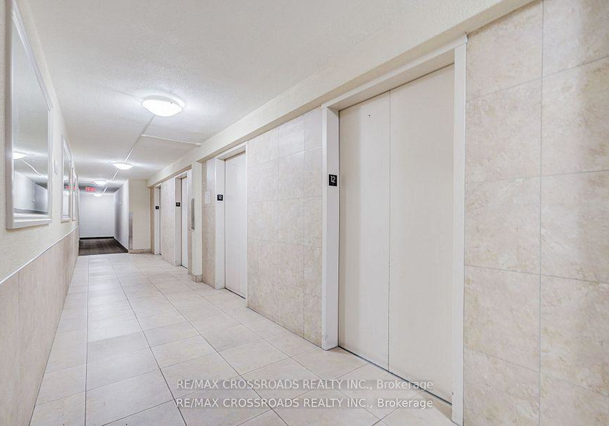 5-massey-square-east-york-ontario-e12558964
