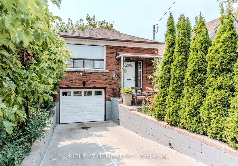 218-south-woodrow-boulevard-scarborough-ontario-e12561028