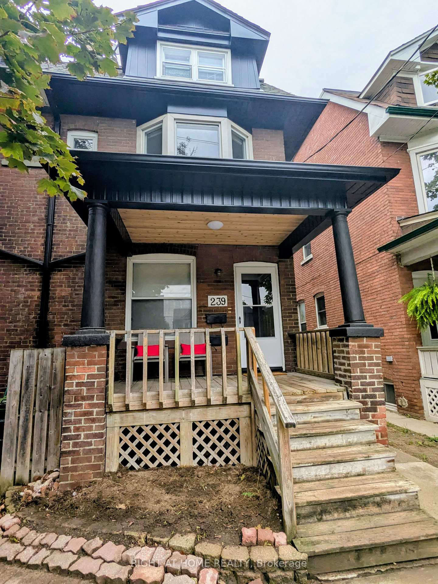 239-woodbine-avenue-toronto-ontario-e12561296