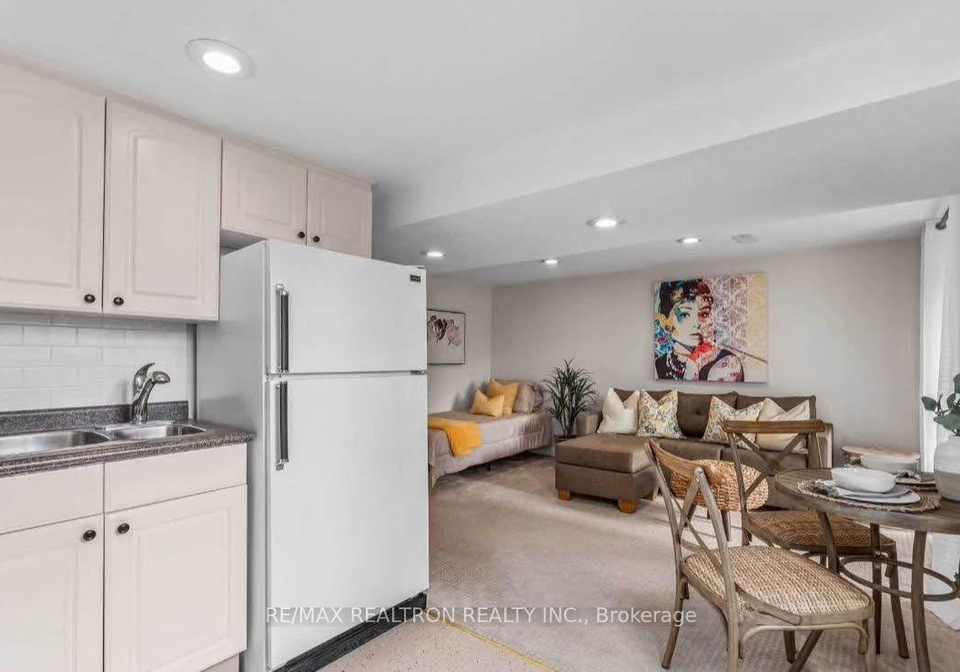 10-murphy-lane-ajax-ontario-e12561480