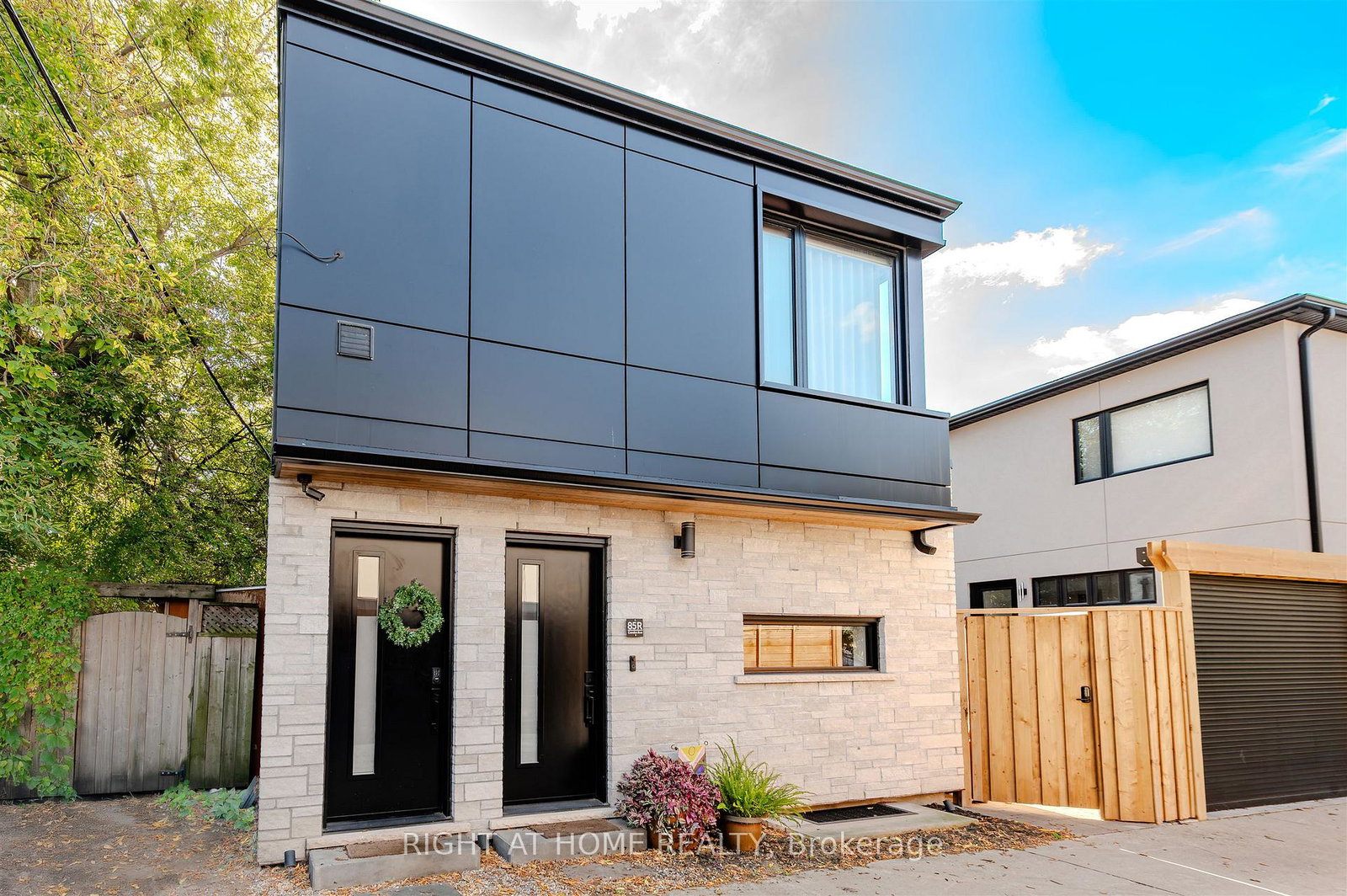 85r-condor-avenue-toronto-ontario-e12561590