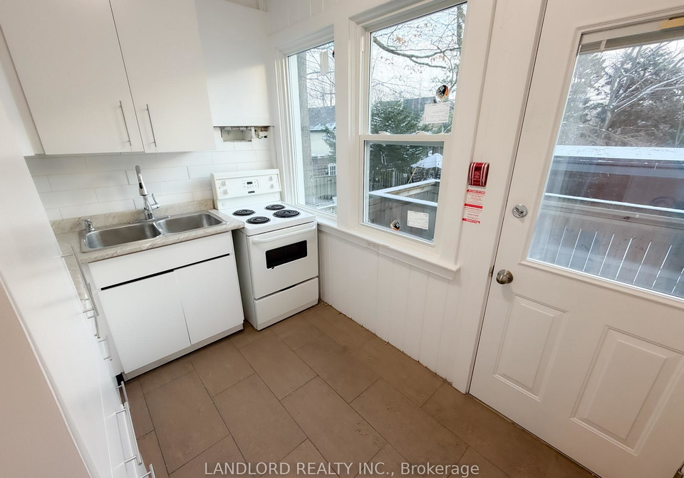 2469-queen-street-e-toronto-ontario-e12562910