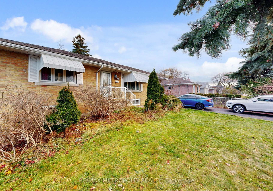 1735-pharmacy-avenue-scarborough-ontario-e12563264