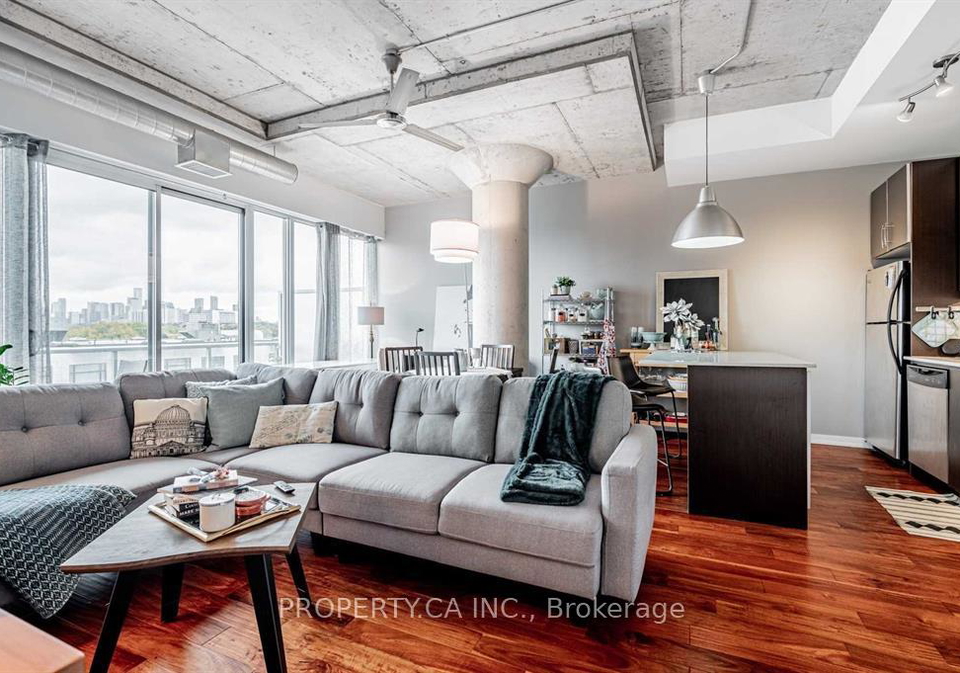 201-carlaw-avenue-toronto-ontario-e12563302