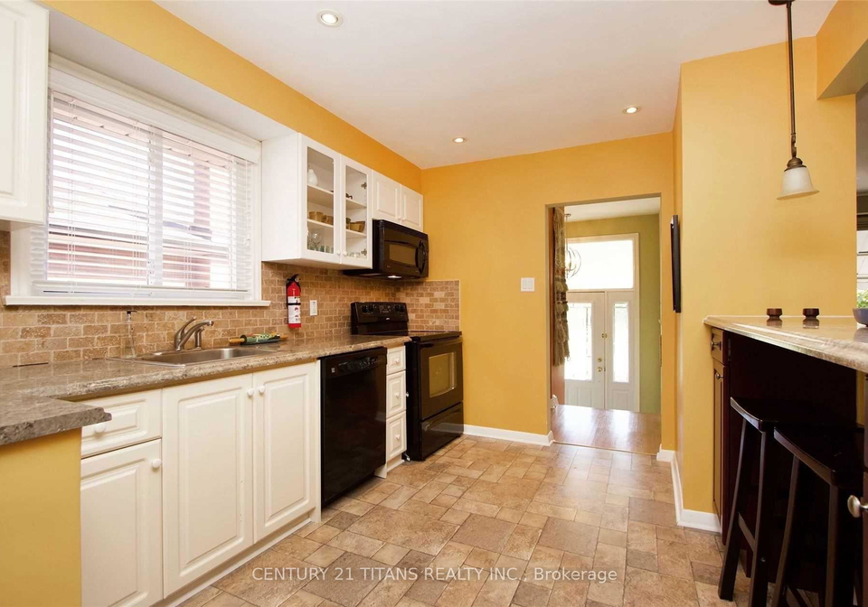 38-rochman-boulevard-scarborough-ontario-e12564784