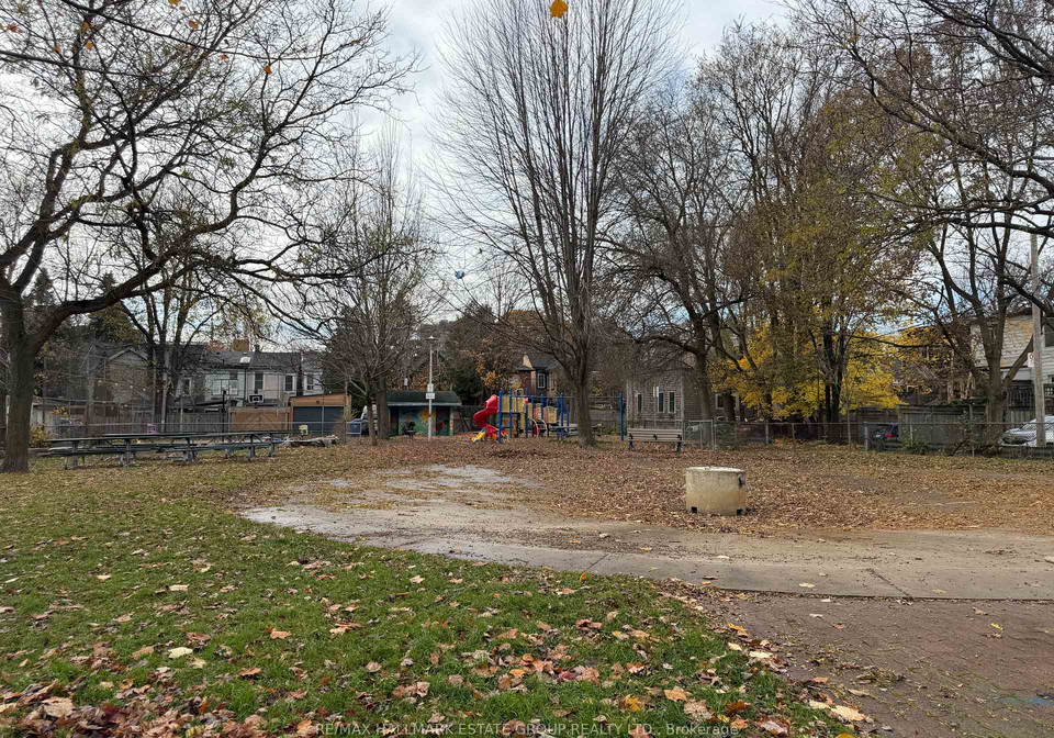 16-brighton-avenue-toronto-ontario-e12565816