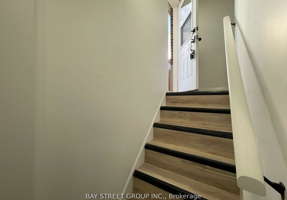 119-claymore-crescent-oshawa-ontario-e12566350