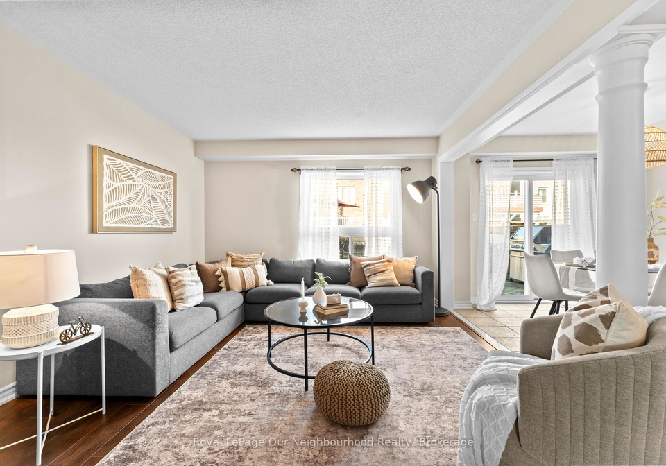 95-laprade-square-clarington-ontario-e12567504