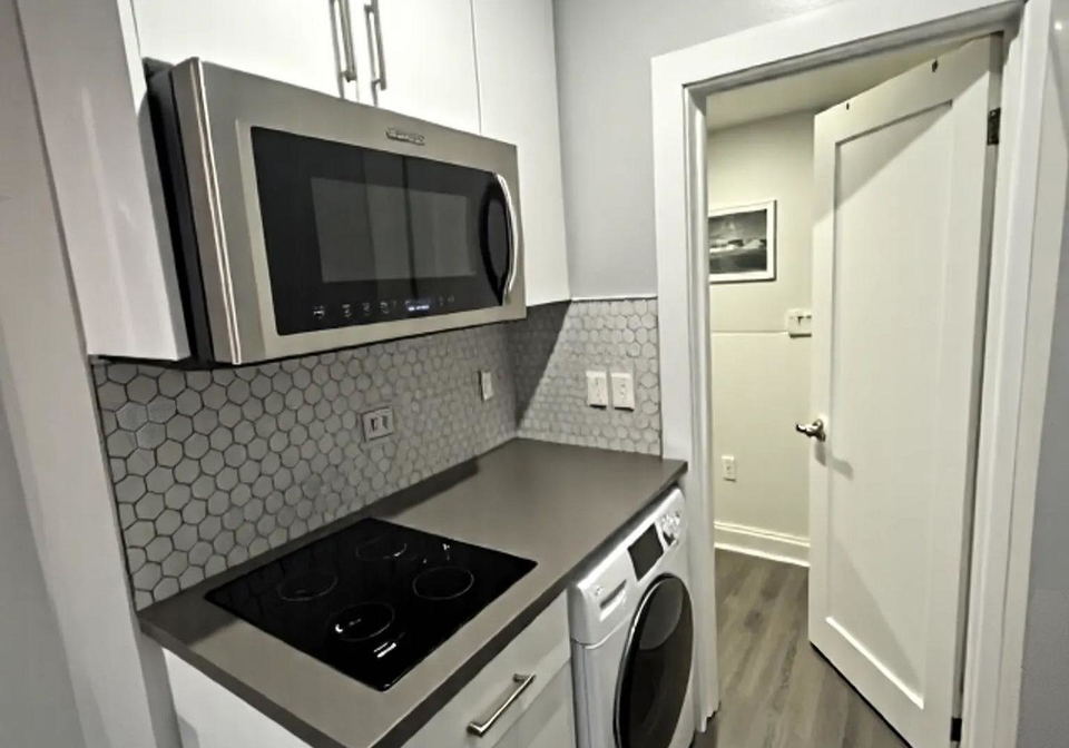 1492-dundas-street-e-toronto-ontario-e12567850