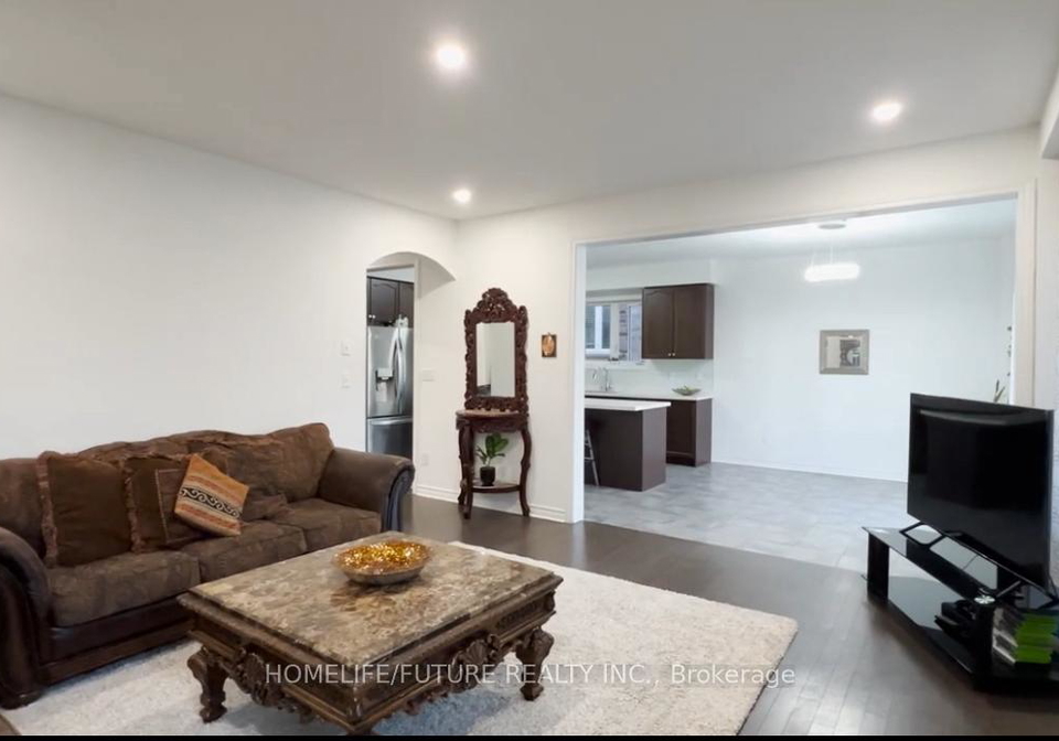 992-wrenwood-drive-oshawa-ontario-e12567900