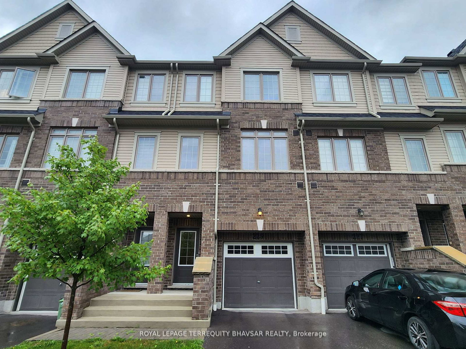 229-danzatore-path-oshawa-ontario-e12568292
