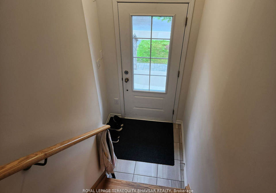 229-danzatore-path-oshawa-ontario-e12568292