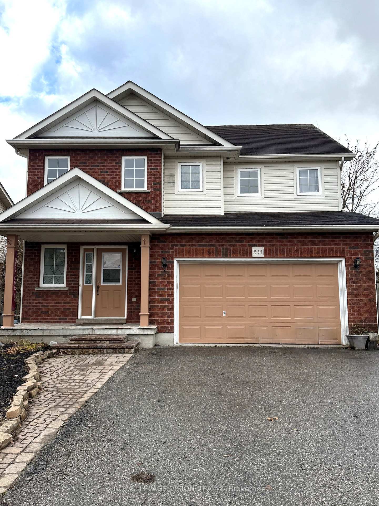 594-flagstone-court-oshawa-ontario-e12569034