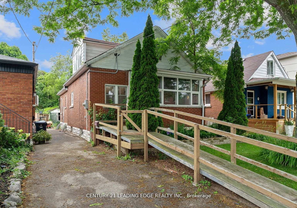 102-kalmar-avenue-n-scarborough-ontario-e12569040