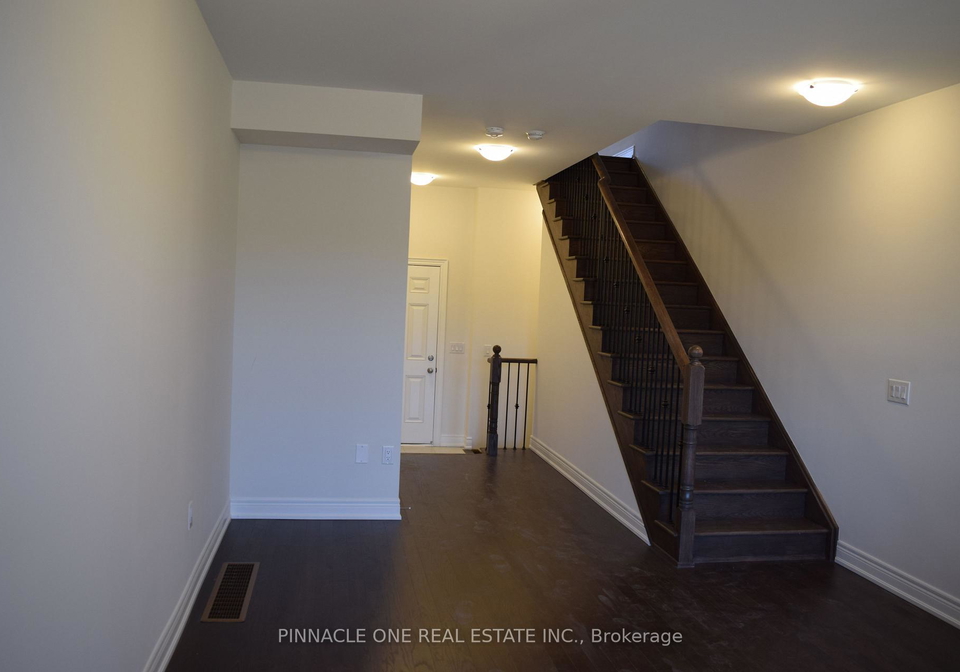 2958-whites-road-pickering-ontario-e12569866