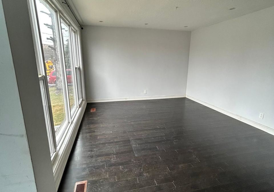 7-strode-drive-scarborough-ontario-e12570062