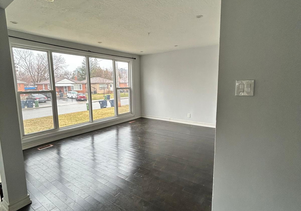 7-strode-drive-scarborough-ontario-e12570062
