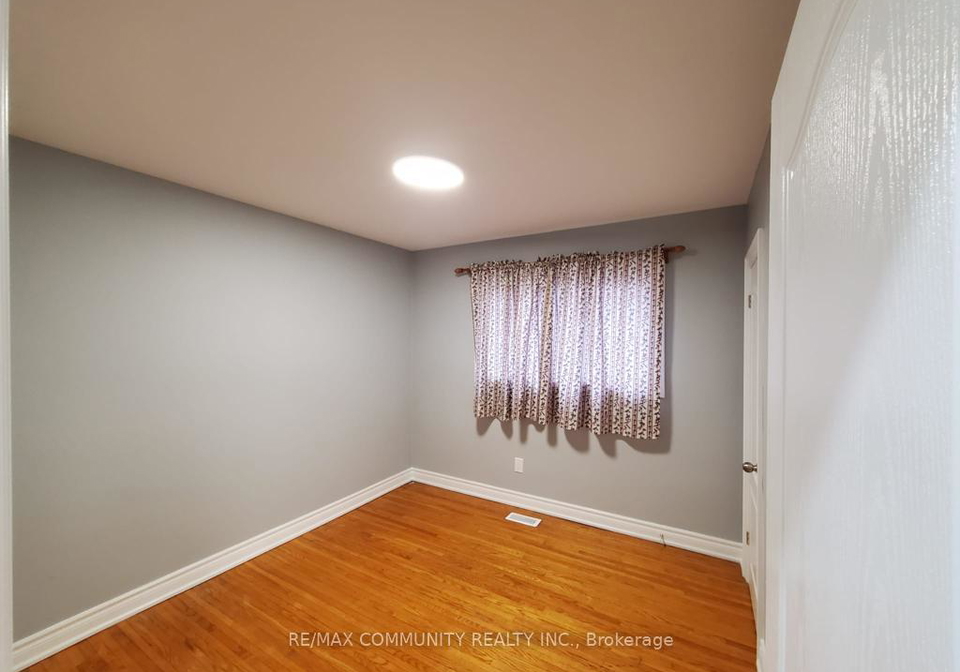 11-northfield-road-scarborough-ontario-e12570098
