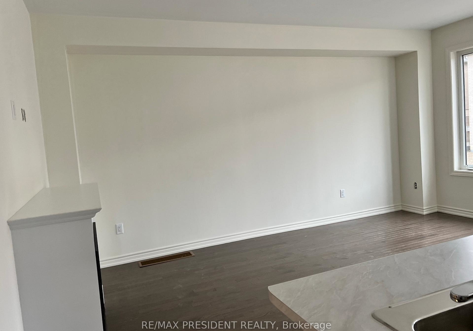 92-ogston-crescent-whitby-ontario-e12570130