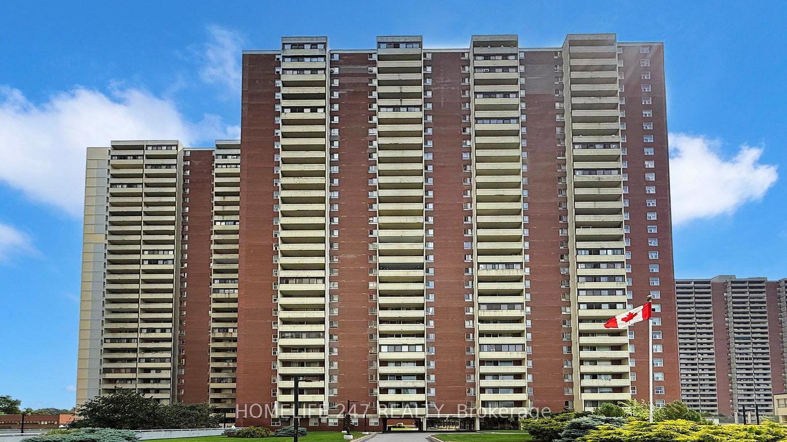 5-massey-square-east-york-ontario-e12573350