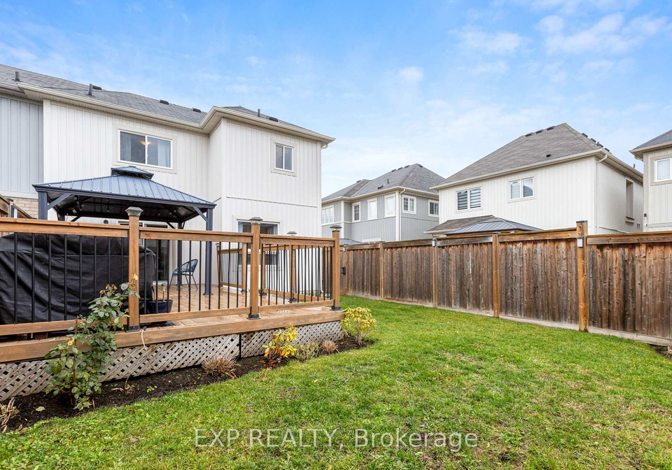 11-robb-lane-clarington-ontario-e12574190