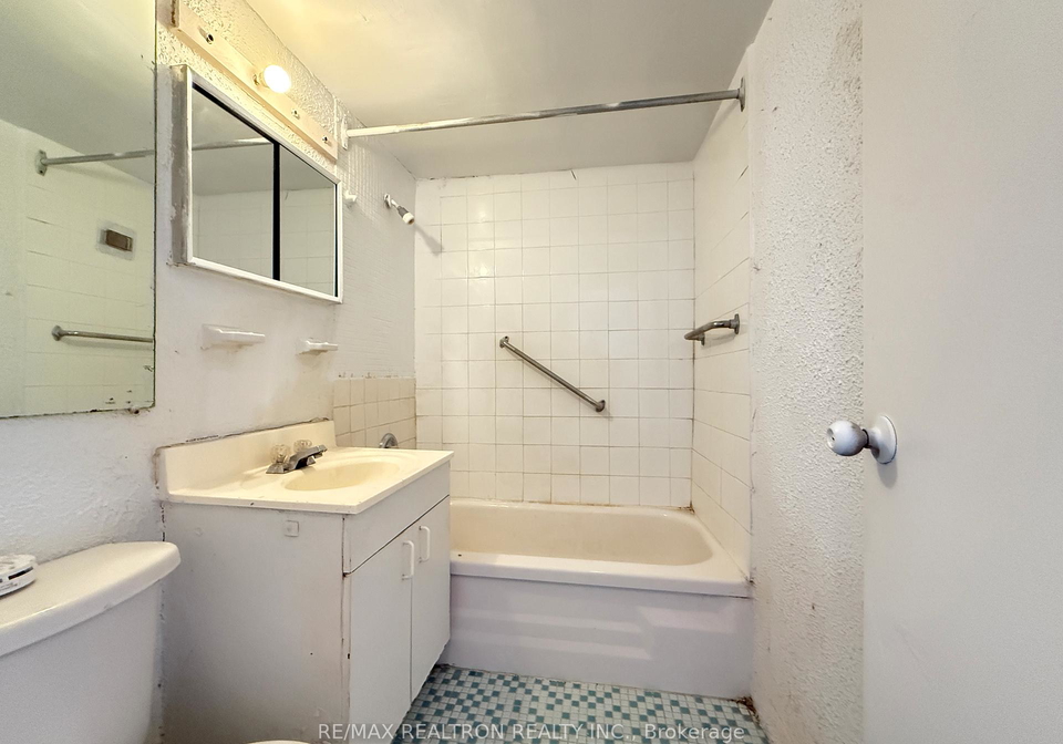500-dawes-road-east-york-ontario-e12574916