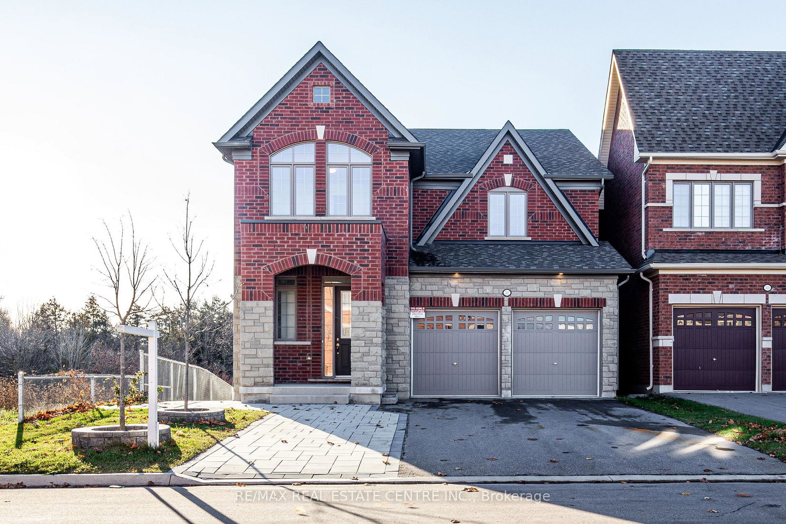 2492-orchestrate-upper-drive-oshawa-ontario-e12575002