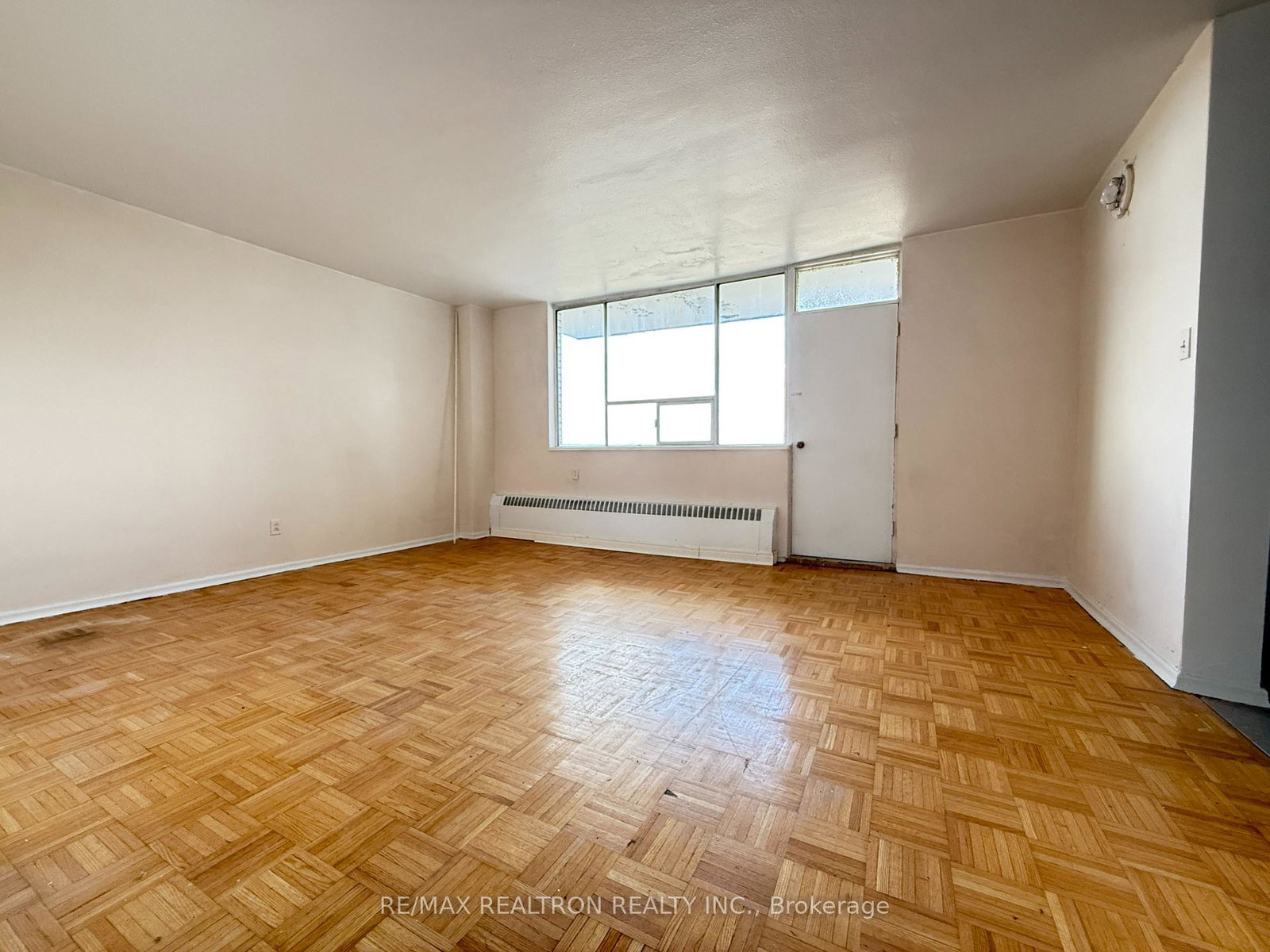 500-dawes-road-east-york-ontario-e12575034