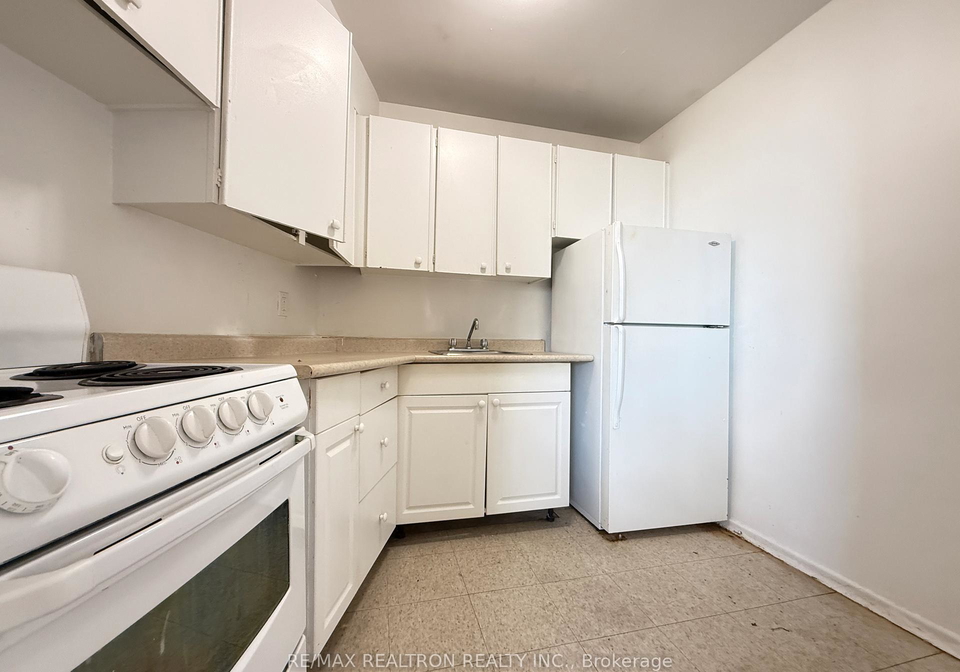 500-dawes-road-east-york-ontario-e12575034