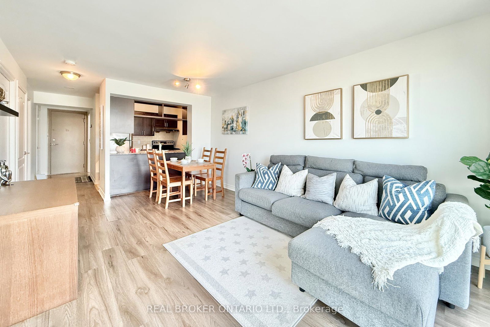 60-town-centre-court-scarborough-ontario-e12575318