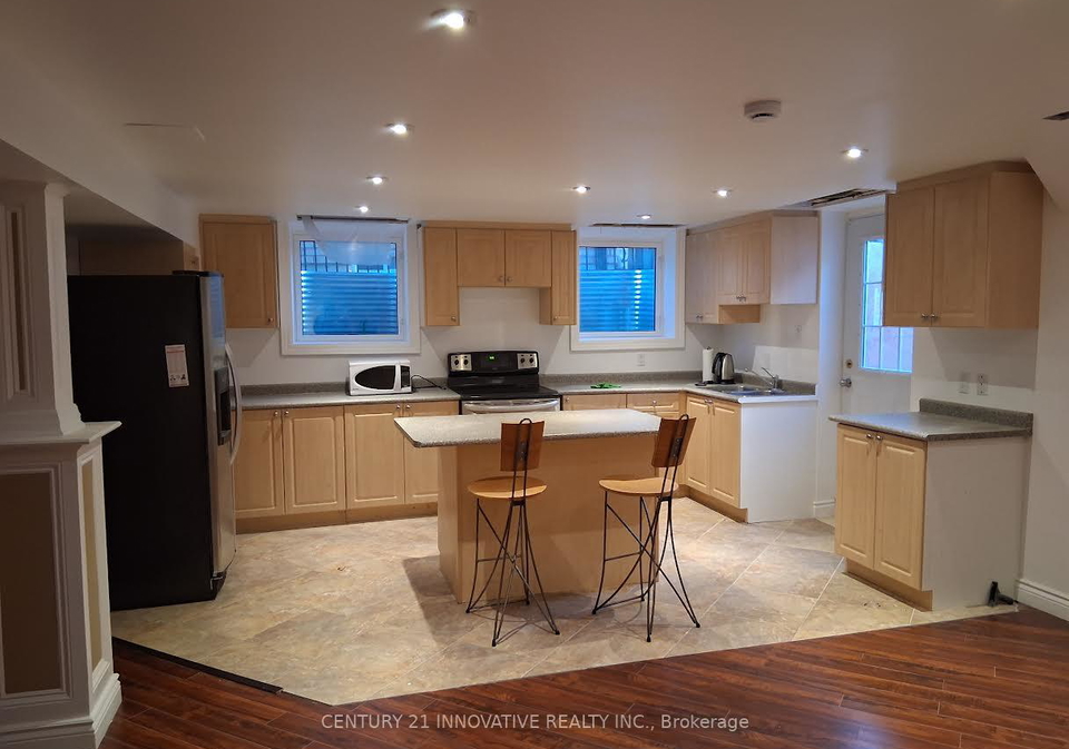 54-muscat-crescent-ajax-ontario-e12575460