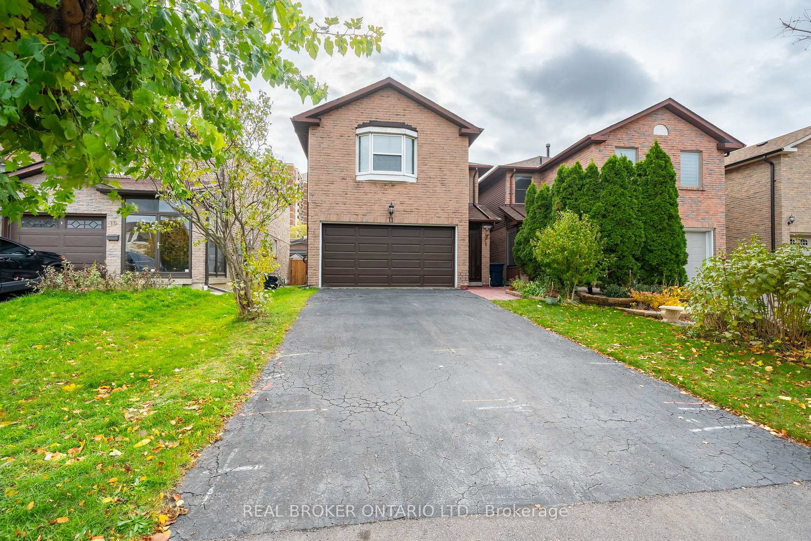 11-blue-lagoon-court-scarborough-ontario-e12575580
