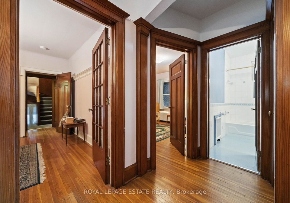 877-broadview-avenue-east-york-ontario-e12576180