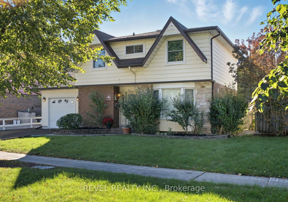 909-harding-street-whitby-ontario-e12576248