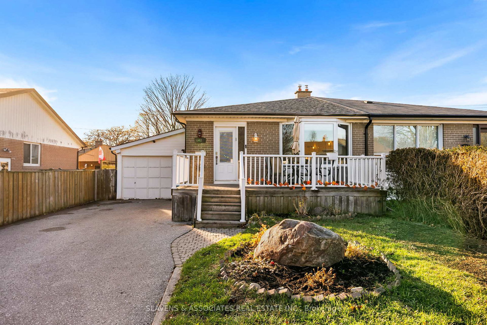 48-billingsgate-crescent-ajax-ontario-e12576468